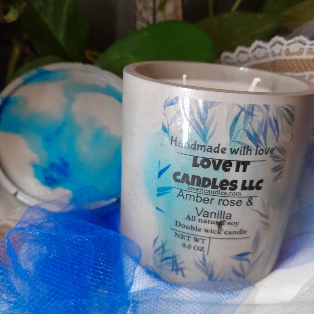 Amber Rose and Vanilla all-natural soy wax candle 10.5 oz